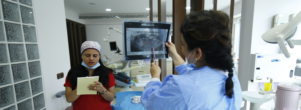 Sağlıklı Dişler Mutlu Gülüşler...